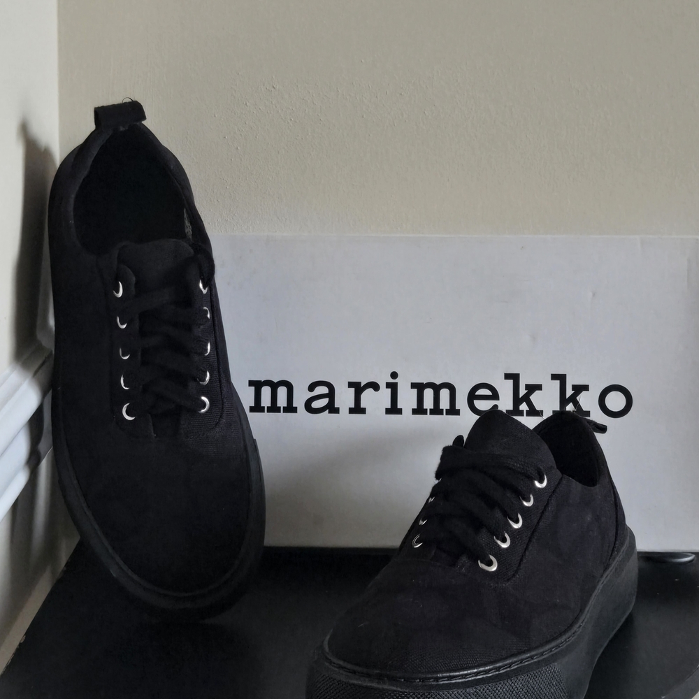 Marimekko Women's Black Canvas Sneakers
